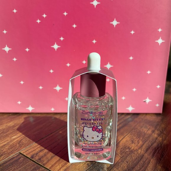 Hello Kitty Korean Skincare and Travel Case Bundle - Picture 5 of 11